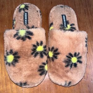 Steve Madden Tan Floral Plush Slippers